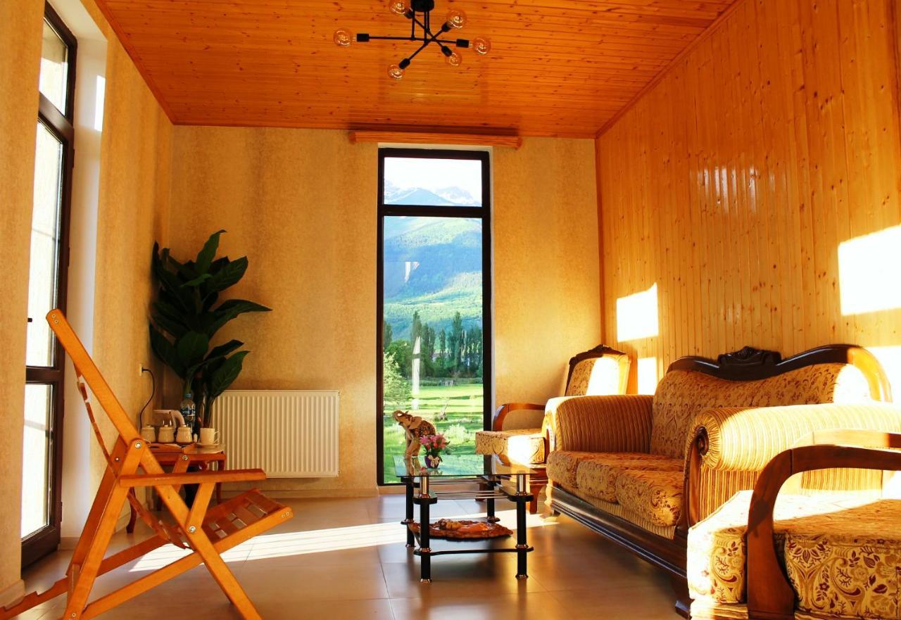 Hotel Marliza Местія Екстер'єр фото